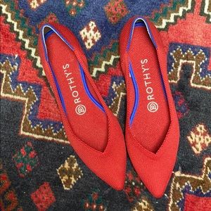 Never been worn Rothy’s pointed toe shoes